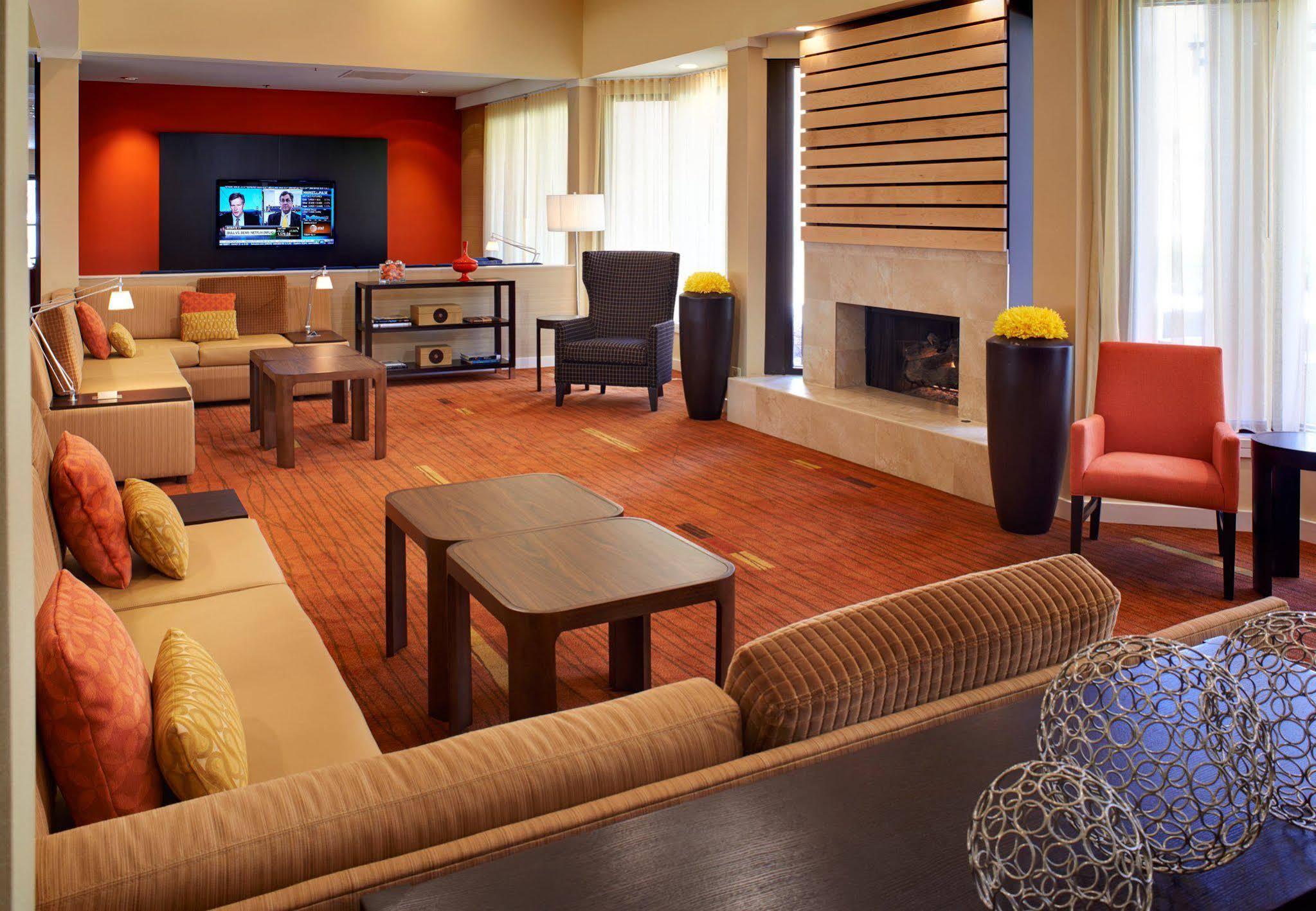 Comfort Inn & Suites Arlington Heights - Buffalo Grove Экстерьер фото