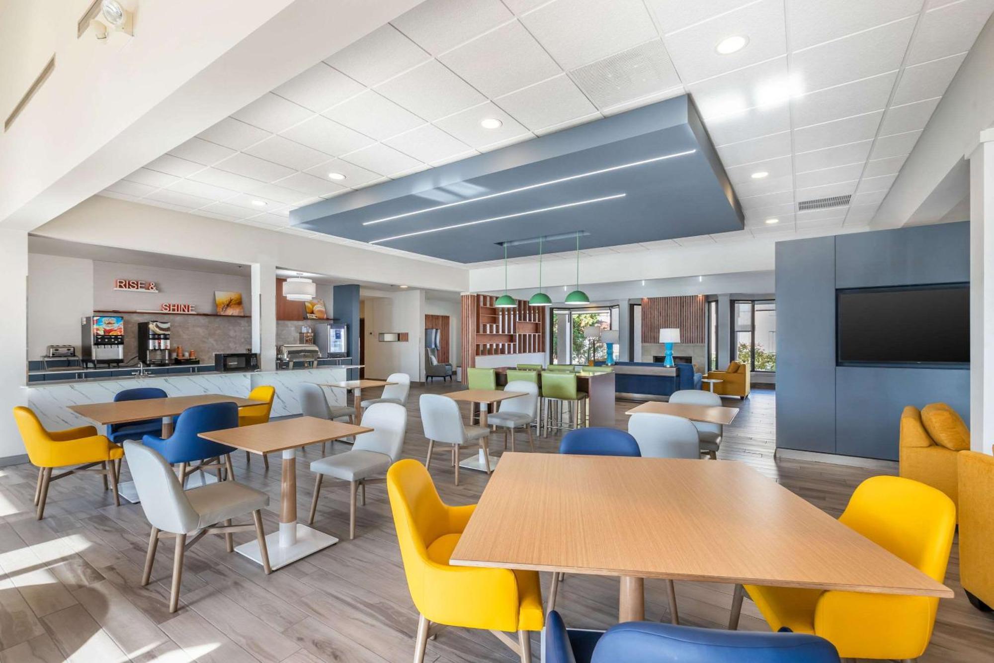 Comfort Inn & Suites Arlington Heights - Buffalo Grove Экстерьер фото