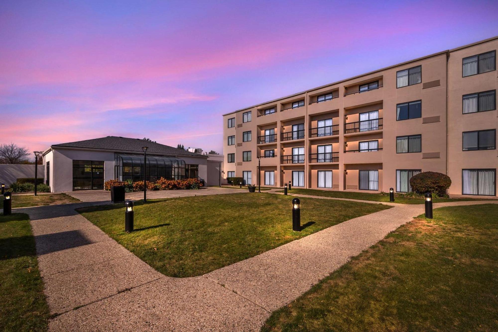 Comfort Inn & Suites Arlington Heights - Buffalo Grove Экстерьер фото