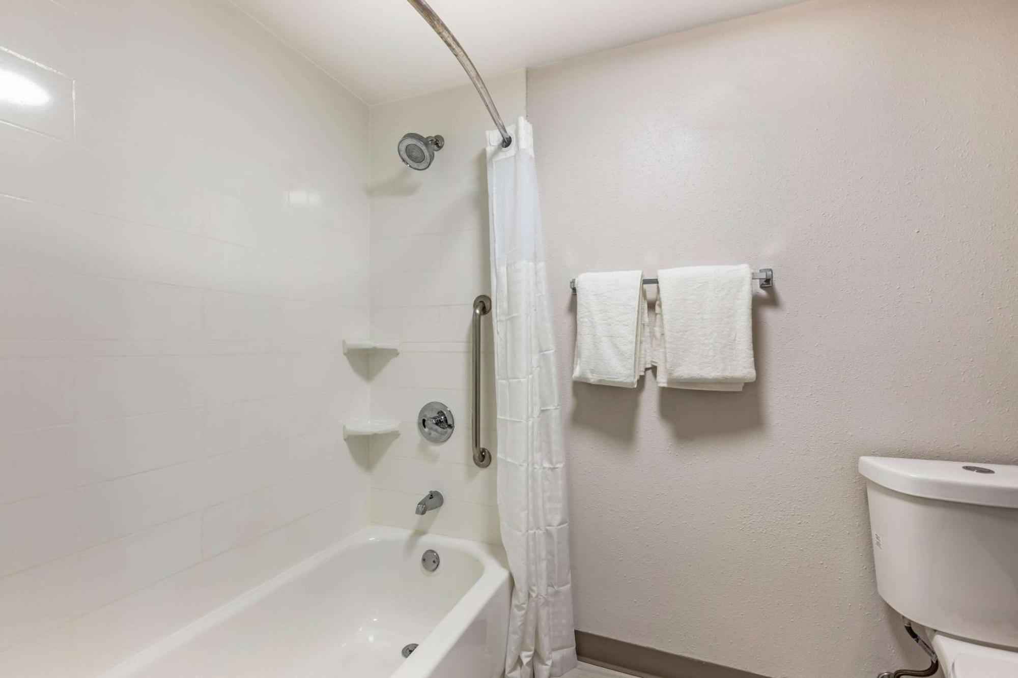 Comfort Inn & Suites Arlington Heights - Buffalo Grove Экстерьер фото