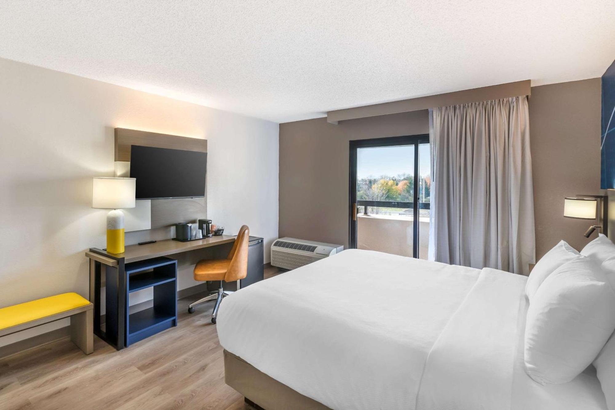 Comfort Inn & Suites Arlington Heights - Buffalo Grove Экстерьер фото